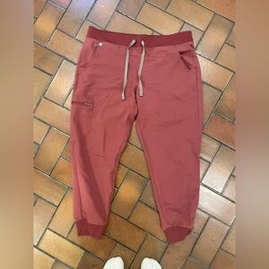 Figs women’s Burgundy Jogger Pants